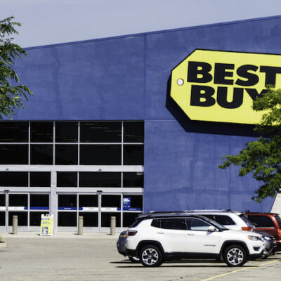 Best Buy Initiates Downsize of Employee Count, Including Geek Squad, Turns To AI For Customer Support
