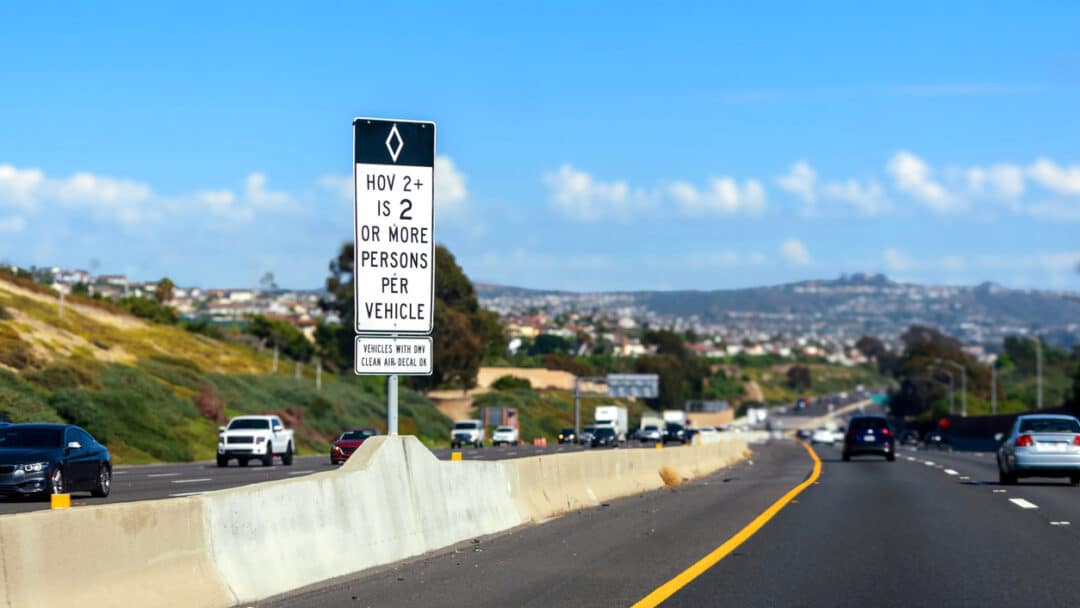 End of the Road: Arizona's Solo EV Drivers to Lose HOV Lane Access